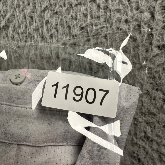 Lululemon Airing Easy Men's Button Down Performance Shirt Space Dye - Picture 9 of 9